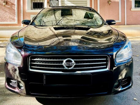 Nissan Maxima 2010