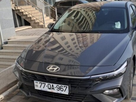 Hyundai Elantra 2024