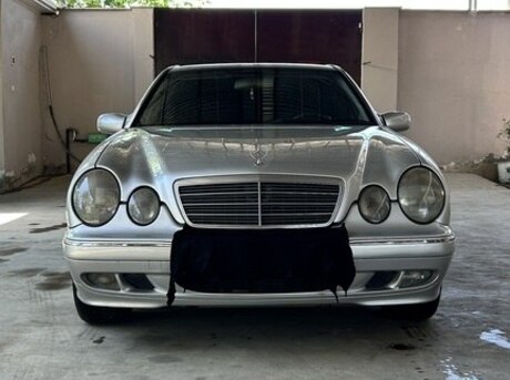 Mercedes E 270 2001