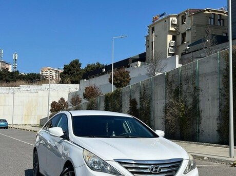 Hyundai Sonata 2012