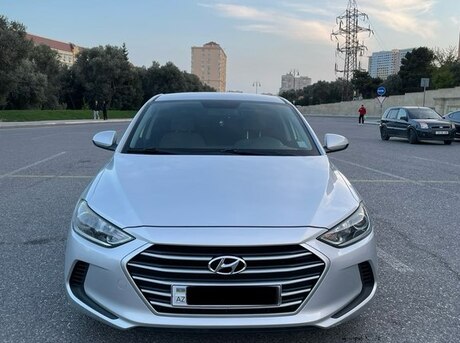 Hyundai Elantra 2017