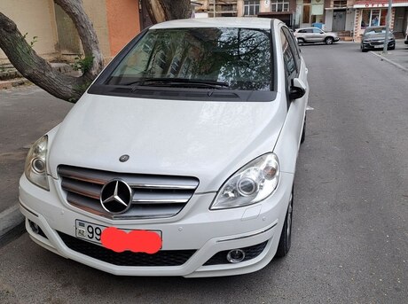 Mercedes B 180 2010