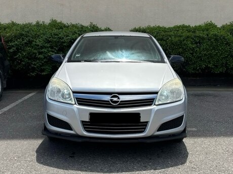 Opel Astra 2009