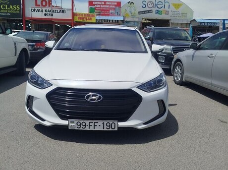 Hyundai Elantra 2018