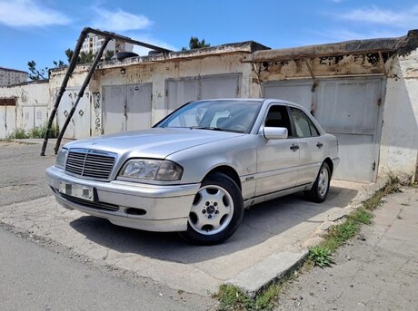 Mercedes C 220 d 2000