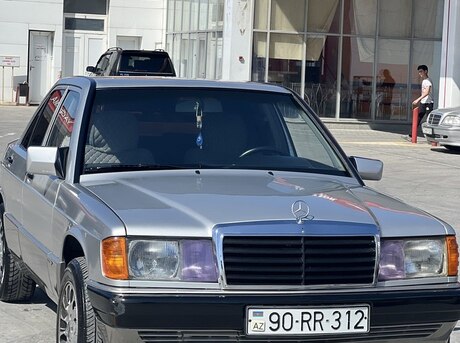 Mercedes 190 1990