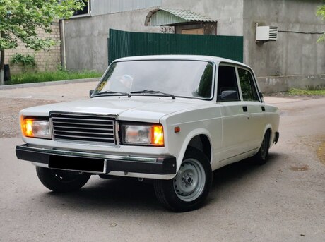 LADA (VAZ) 2107 2011