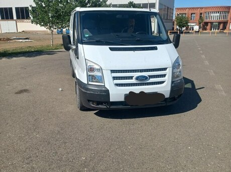 Ford Transit 2011
