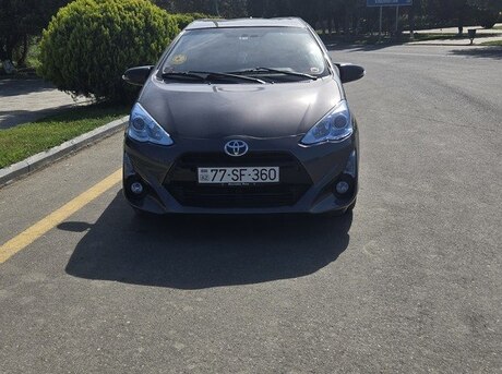 Toyota Aqua 2016