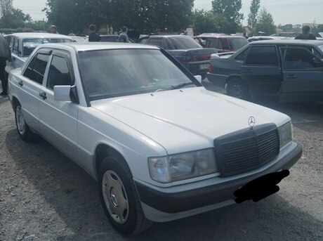 Mercedes 190 1990