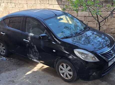 Nissan Sunny 2012