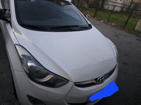 Hyundai Avante 2012