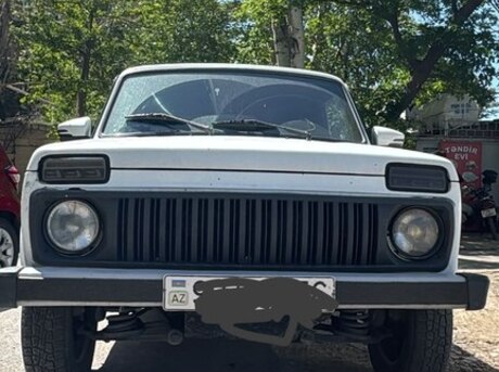 LADA (VAZ) Niva 2013
