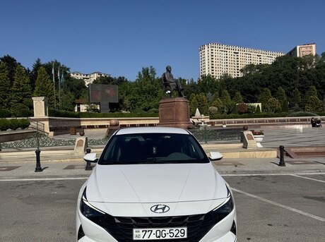 Hyundai Elantra 2021