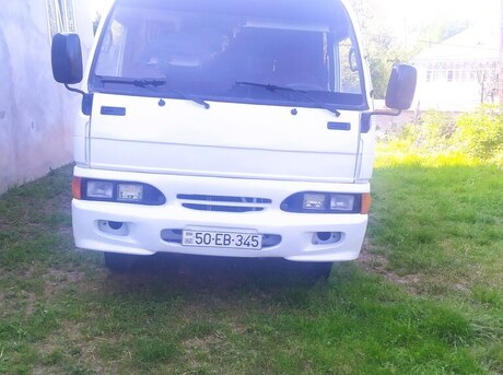 Hyundai County 2001