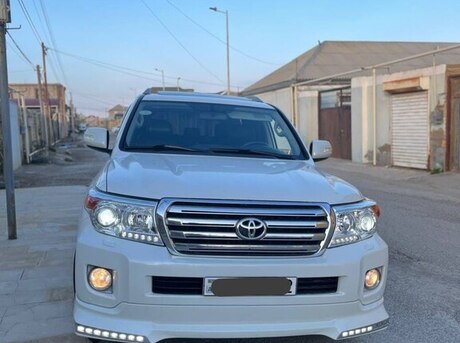 Toyota Land Cruiser 2011