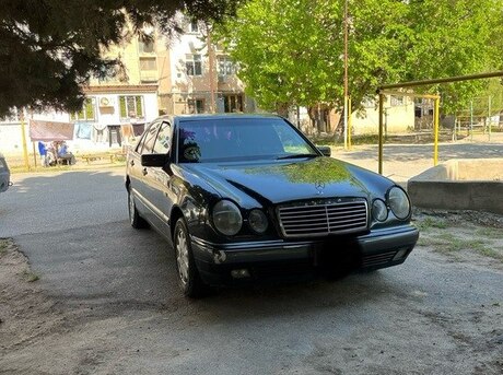 Mercedes E 230 1995