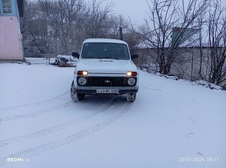 LADA (VAZ) Niva 1988