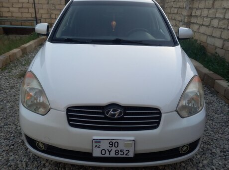 Hyundai Accent 2010