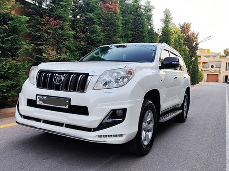 Toyota Land Cruiser Prado 2011