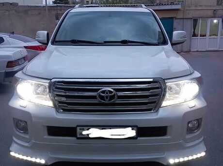 Toyota Land Cruiser 2011