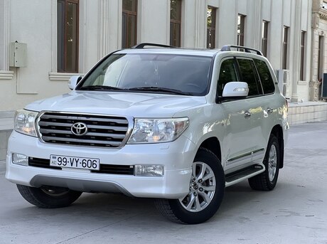 Toyota Land Cruiser 2011