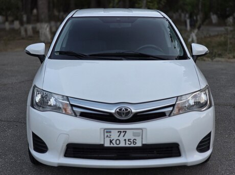 Toyota Corolla Fielder 2015
