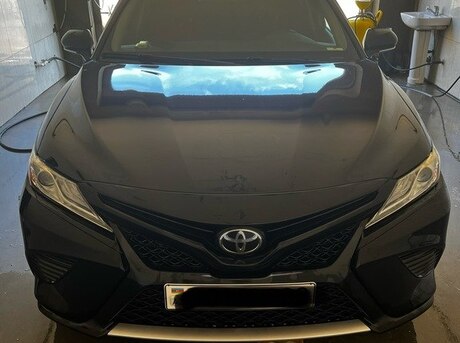Toyota Camry 2019