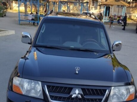 Mitsubishi Pajero 2005