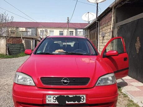Opel Astra 2000