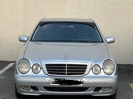 Mercedes E 220 d 2000