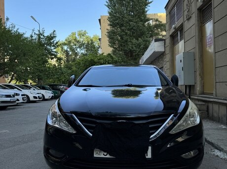 Hyundai Sonata 2010