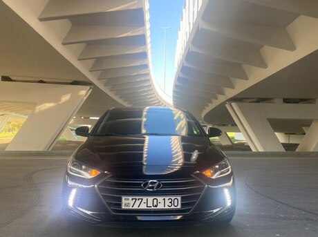 Hyundai Elantra 2017