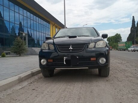 Mitsubishi Airtrek 2003