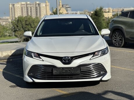 Toyota Camry 2019