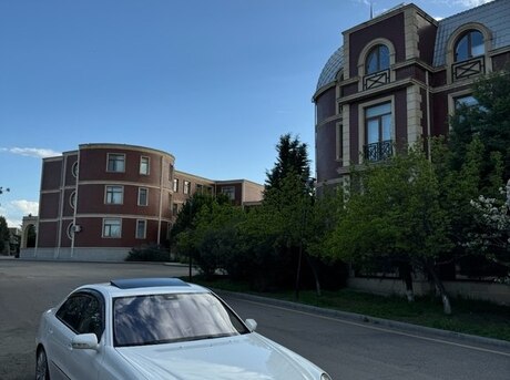 Mercedes E 350 2005