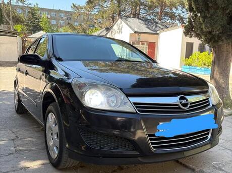 Opel Astra 2007