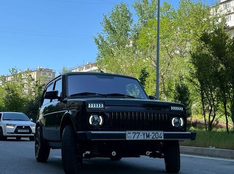 LADA (VAZ) Niva 2023