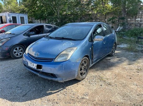 Toyota Prius 2005