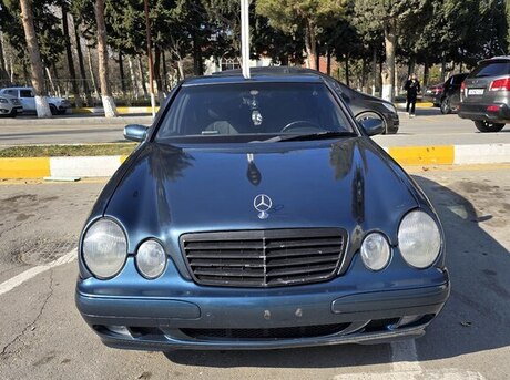 Mercedes E 220 d 2000