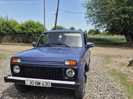 LADA (VAZ) Niva 2015