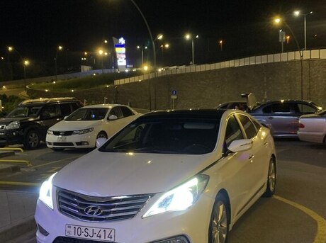 Hyundai Azera 2012