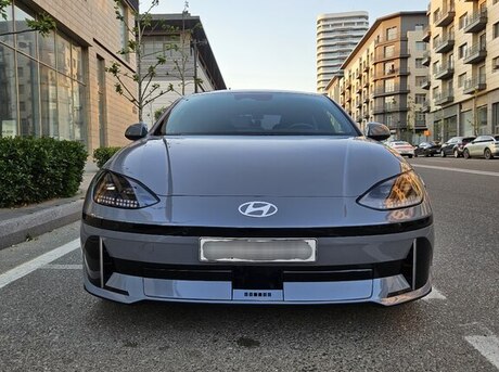 Hyundai  2023