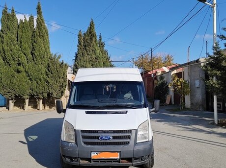 Ford Transit 2012