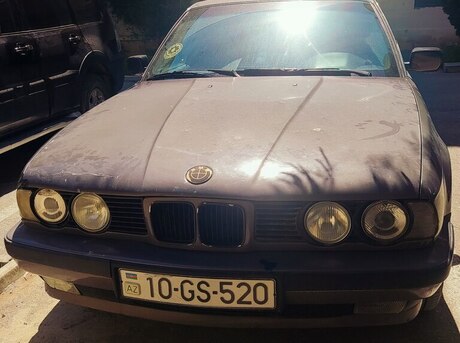 BMW 520 1990