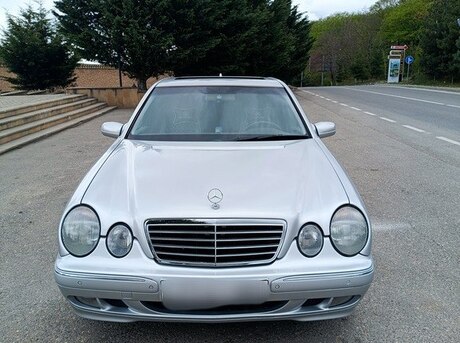 Mercedes E 240 2000