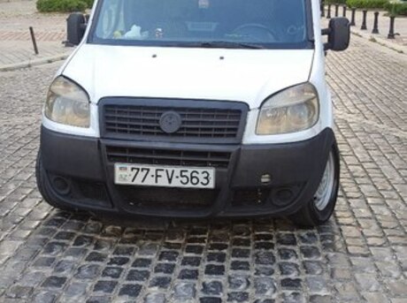 Fiat Doblo 2010