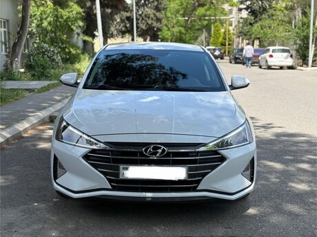 Hyundai Elantra 2019
