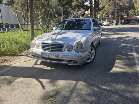 Mercedes E 220 d 2001