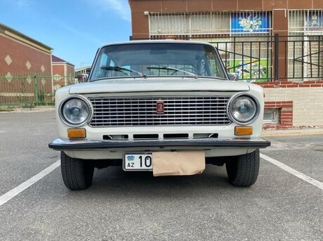 LADA (VAZ) 21011 1981